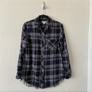 BEACH Lunch Lounge -Plaid Fringe Button Down (Small)